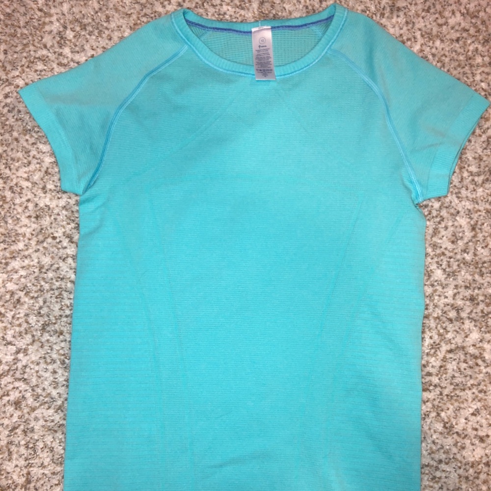Ivivva athletic short sleeve shirt
